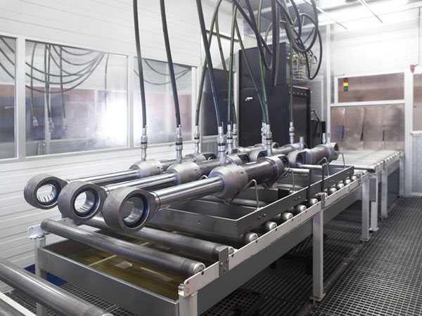 Fjero's testanl&aelig;g tester alle vores hydraulik cylindre